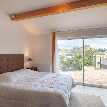 Les Lilas Bed & Breakfast Podensac